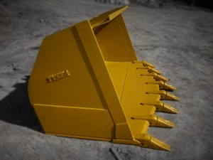 Heavy duty wheel loader yellow spade nose bucket, manufactured by Tysea Mfg Inc, available for rent through Rush Rentals Ltd.